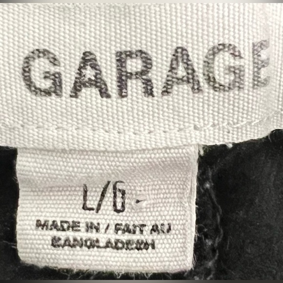 Garage faux suede black eyelet design elastic waist lightweight shorts Large EUC - Picture 8 of 8